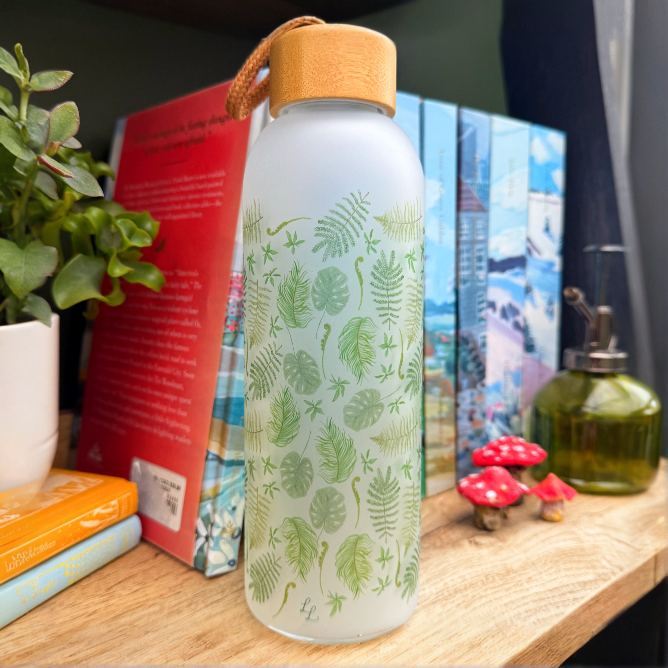 Rainforest Leaves 25oz Glass Water bottle image 1