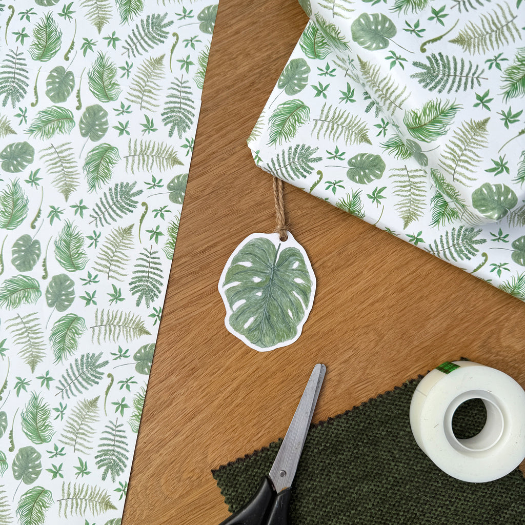 Rainforest Leaves Gift Wrap and Tag image 0